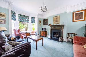 Photo 33- click for photo gallery